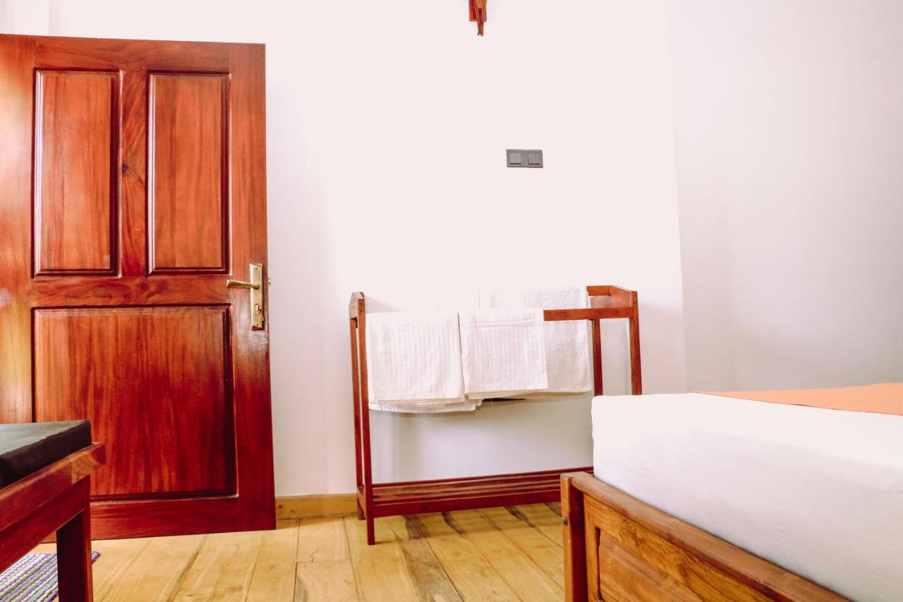 Hotel ANB Surf View Tangalle Exterior foto