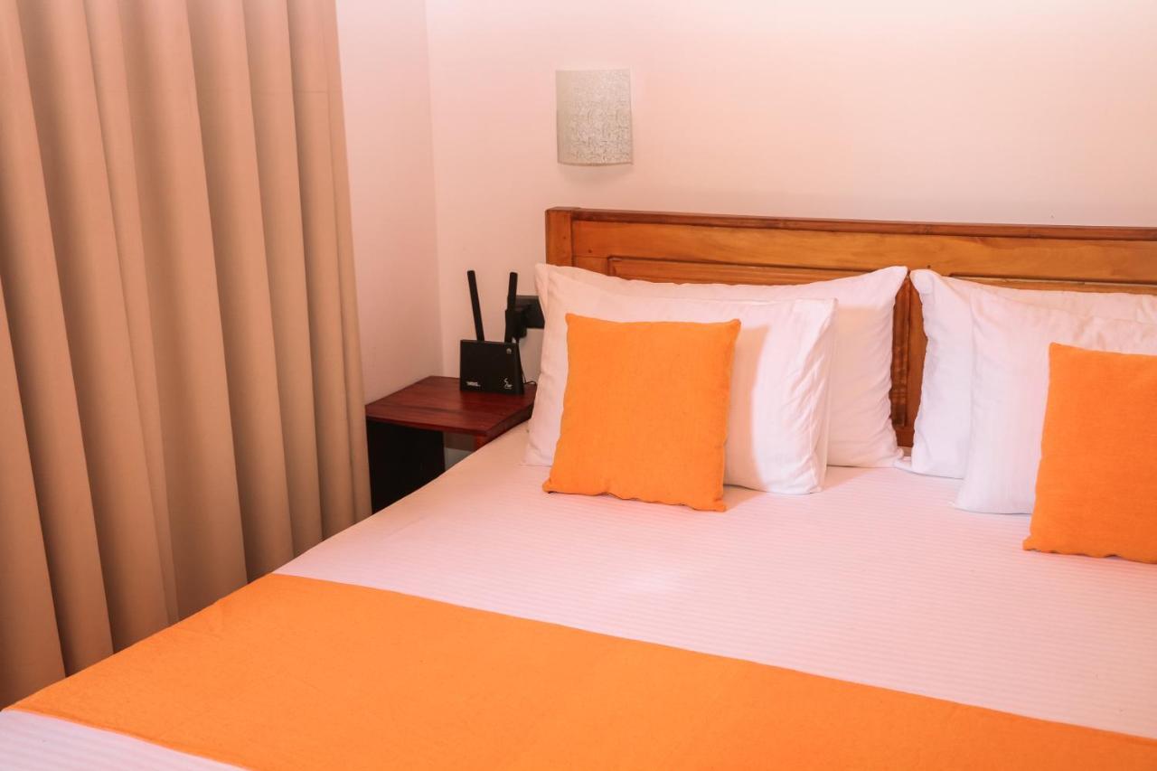 Hotel ANB Surf View Tangalle Exterior foto